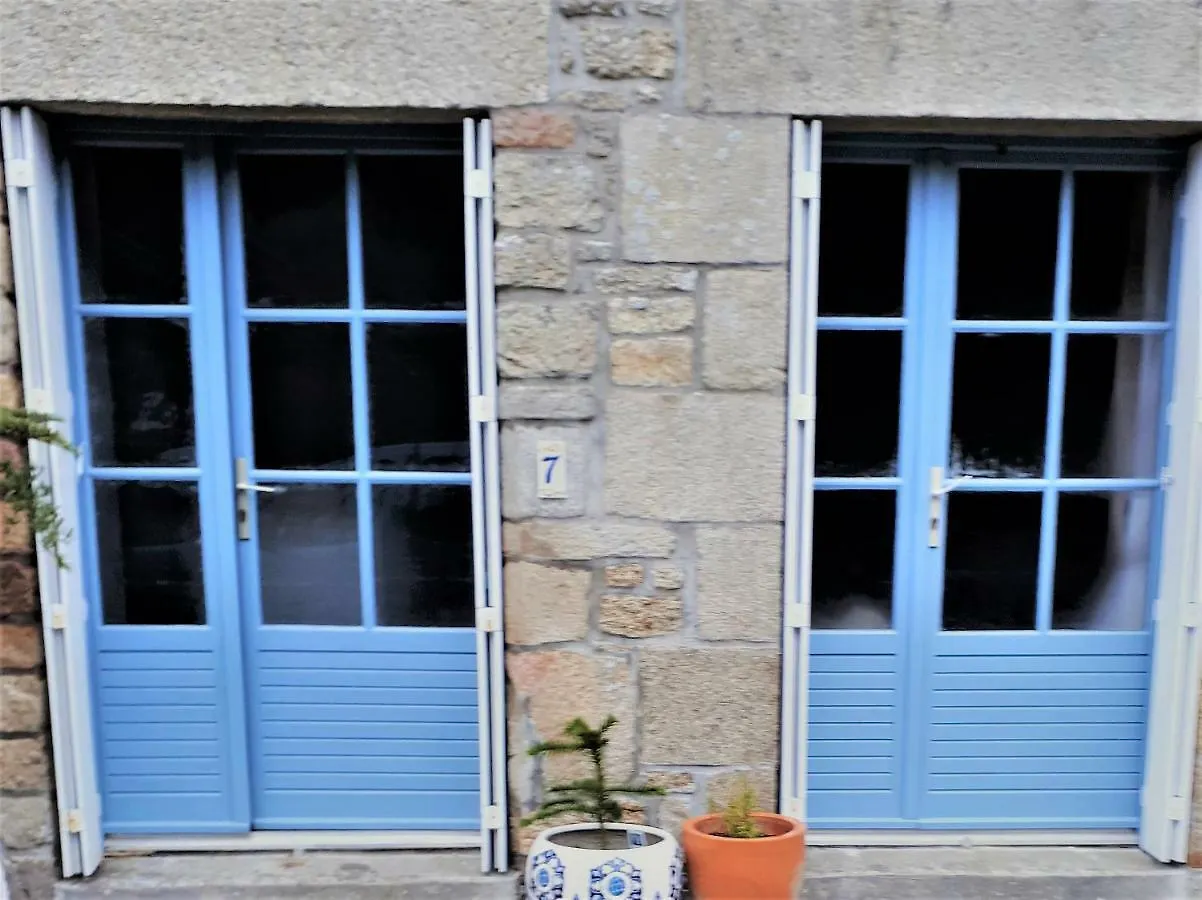 Gite Bleu Brittany Near Dinan Plumaudan Holiday home