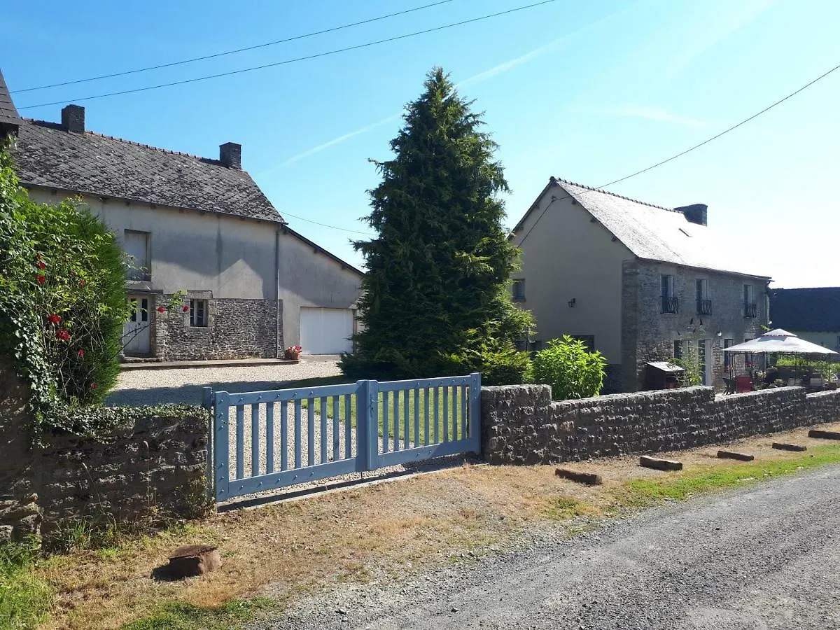 Holiday home Gite Bleu Brittany Near Dinan Plumaudan